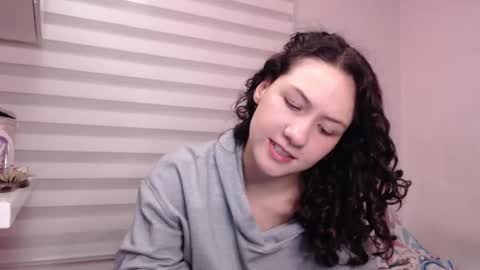 Snapshot of jane_r chatting on September 25, 2025, 12:25 am Jane online show from September 25, 2025, 12:25 am