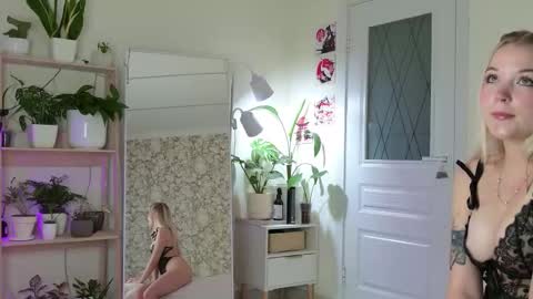 Snapshot of jane_suckss chatting on November 10, 2025, 4:33 am jane suckss online show from November 10, 2025, 4:33 am