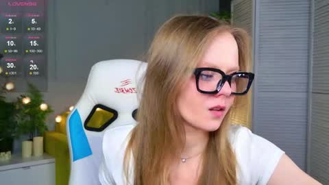 jane_westt online show from April 27, 2026, 2:48 pm
