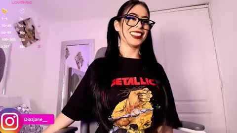 Jennifer online show from February 11, 2026, 9:09 pm