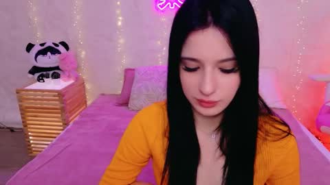 JaneRayan online show from September 16, 2025, 5:14 pm