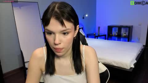 Alexia online show from April 28, 2026, 2:27 am