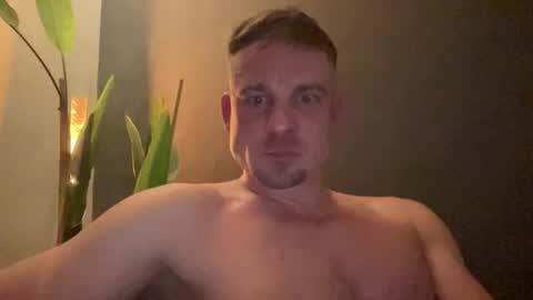 RoJan online show from February 19, 2026, 6:26 pm