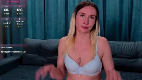 Anna online show from April 30, 2026, 8:57 pm