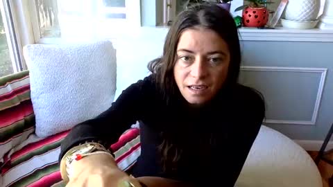 janicepepper online show from October 7, 2025, 6:49 pm