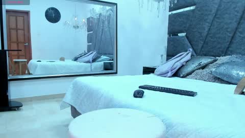Snapshot of janna_foxx chatting on June 1, 2026, 4:03 am Janna online show from June 1, 2026, 4:03 am