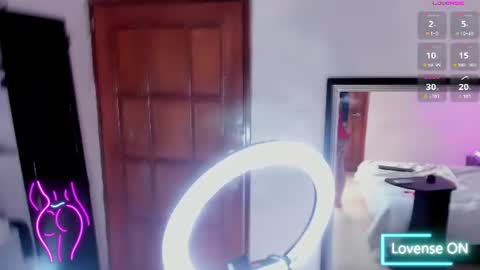 Snapshot of janna_foxx chatting on June 10, 2026, 4:23 am Janna online show from June 10, 2026, 4:23 am
