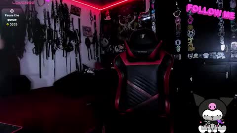 Snapshot of janna_ink chatting on September 25, 2025, 11:19 pm online show from September 25, 2025, 11:19 pm