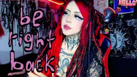 Snapshot of janna_ink chatting on February 16, 2026, 11:23 pm online show from February 16, 2026, 11:23 pm