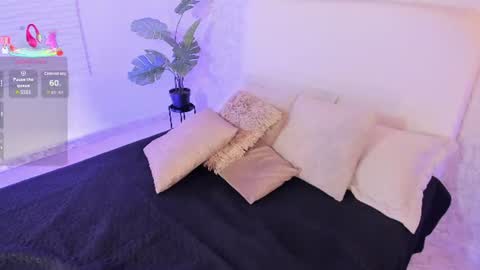 Snapshot of jannafoxx_ chatting on July 21, 2026, 8:00 pm online show from July 21, 2026, 8:00 pm
