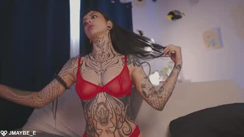 Snapshot of janne_maybe chatting on February 3, 2026, 2:22 pm jmaybe e online show from February 3, 2026, 2:22 pm