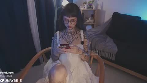 Snapshot of janne_maybe chatting on March 3, 2026, 1:28 pm jmaybe e online show from March 3, 2026, 1:28 pm