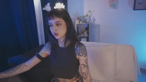 Snapshot of janne_maybe chatting on April 3, 2026, 2:15 pm jmaybe e online show from April 3, 2026, 2:15 pm