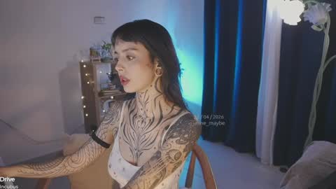 Snapshot of janne_maybe chatting on April 28, 2026, 3:06 pm jmaybe e online show from April 28, 2026, 3:06 pm