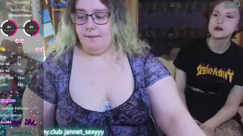 Snapshot of jannet_star chatting on May 9, 2026, 2:33 pm Jannet online show from May 9, 2026, 2:33 pm