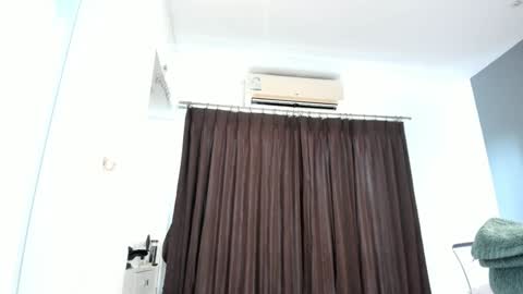 Amelle online show from January 27, 2025, 4:09 am