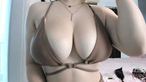 Amelle online show from February 28, 2025, 7:05 am