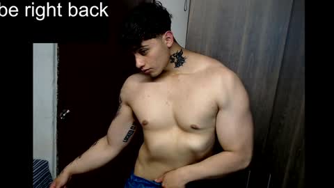 Snapshot of jareth_brunet chatting on February 7, 2025, 8:20 pm Jareth online show from February 7, 2025, 8:20 pm