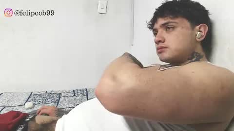 Snapshot of jareth_brunet chatting on July 5, 2026, 6:42 am Jareth online show from July 5, 2026, 6:42 am