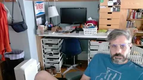 jareth_returns online show from November 23, 2025, 5:02 pm