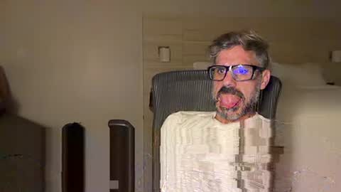 Snapshot of jareth_returns chatting on April 15, 2026, 12:50 am jareth_returns online show from April 15, 2026, 12:50 am