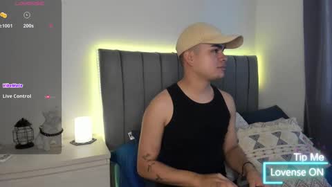 JARETHH online show from October 15, 2025, 11:10 am