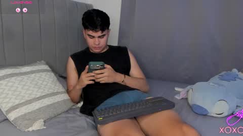 Snapshot of jarethh_ chatting on July 2, 2026, 1:49 am JARETHH online show from July 2, 2026, 1:49 am