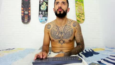 Snapshot of jaryandnick_smith chatting on June 7, 2026, 2:48 am jaryandnick_smith online show from June 7, 2026, 2:48 am