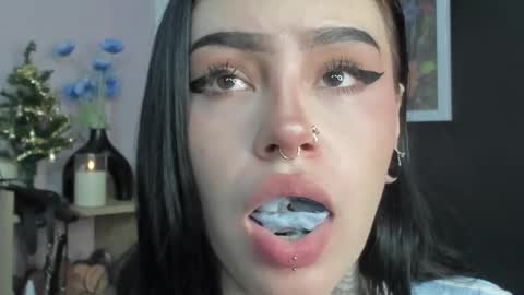 Maria online show from December 4, 2025, 2:21 am