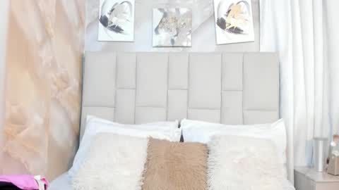 Jaslyn online show from November 20, 2025, 4:40 pm