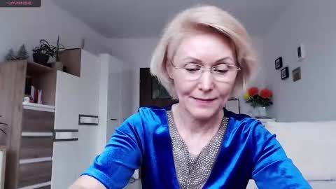 Snapshot of jasmin18v chatting on February 23, 2025, 1:32 pm Jasmin room for people 40 online show from February 23, 2025, 1:32 pm