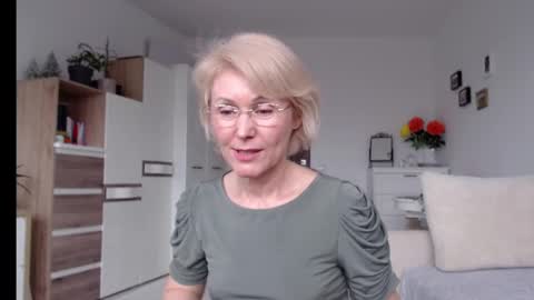 Snapshot of jasmin18v chatting on February 25, 2025, 1:39 pm Jasmin room for people 40 online show from February 25, 2025, 1:39 pm