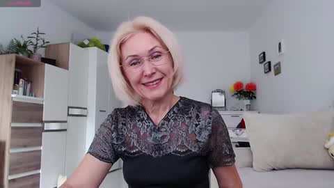 Snapshot of jasmin18v chatting on October 9, 2025, 1:20 pm Jasmin room for people 40 online show from October 9, 2025, 1:20 pm