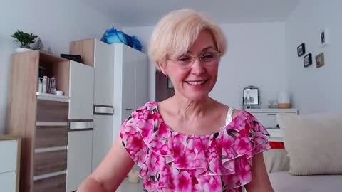 Snapshot of jasmin18v chatting on February 26, 2026, 12:37 pm Jasmin room for people 40 online show from February 26, 2026, 12:37 pm