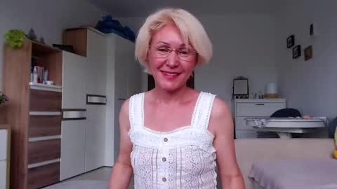 Jasmin room for people 40 online show from May 22, 2026, 1:17 pm