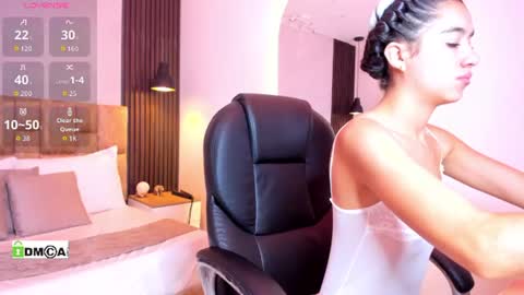 Jasmin  online show from June 18, 2026, 11:58 am