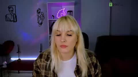 Snapshot of jasmin_belle chatting on December 1, 2025, 8:03 pm jasmin_belle online show from December 1, 2025, 8:03 pm