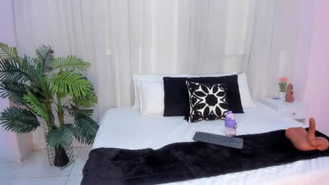 Snapshot of jasmin_evano29 chatting on July 4, 2026, 5:19 pm online show from July 4, 2026, 5:19 pm