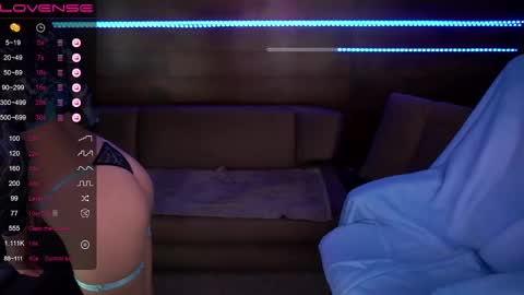 Snapshot of jasmin_james_ chatting on December 13, 2024, 5:32 pm Jasmin online show from December 13, 2024, 5:32 pm