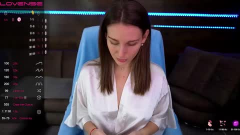 Snapshot of jasmin_james_ chatting on December 26, 2024, 3:10 pm Jasmin online show from December 26, 2024, 3:10 pm