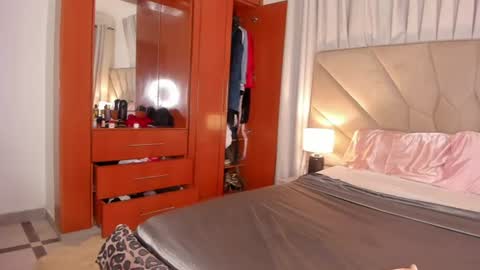 jasmin_melons online show from June 29, 2026, 3:35 am
