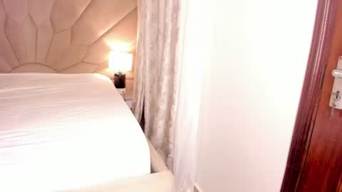 jasmin_melons online show from July 28, 2026, 3:02 am