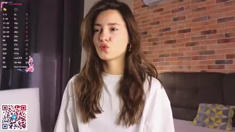 Snapshot of jasmindoroti chatting on September 21, 2025, 6:04 am Chloe online show from September 21, 2025, 6:04 am