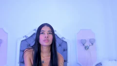 Snapshot of jasmine55__ chatting on December 18, 2024, 12:43 am Jasmine online show from December 18, 2024, 12:43 am