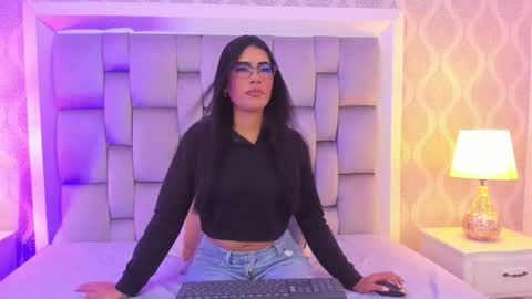 Snapshot of jasmine55__ chatting on September 15, 2025, 7:47 pm Jasmine online show from September 15, 2025, 7:47 pm