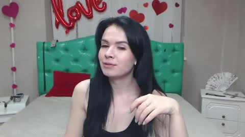 JasmineKouch online show from April 23, 2026, 5:37 pm