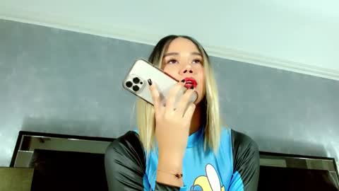 Snapshot of jasminemoore chatting on February 7, 2025, 10:30 pm Jazmin online show from February 7, 2025, 10:30 pm