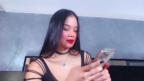 Snapshot of jasminemoore chatting on February 16, 2025, 5:15 pm Jazmin online show from February 16, 2025, 5:15 pm