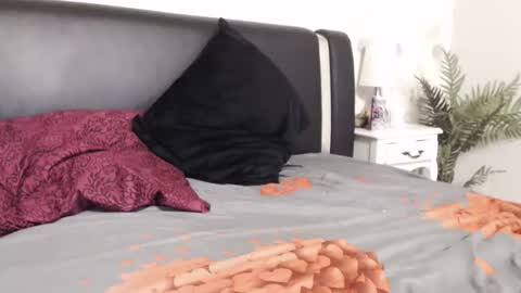 Snapshot of jason_marz chatting on December 13, 2025, 7:53 pm JasoN online show from December 13, 2025, 7:53 pm