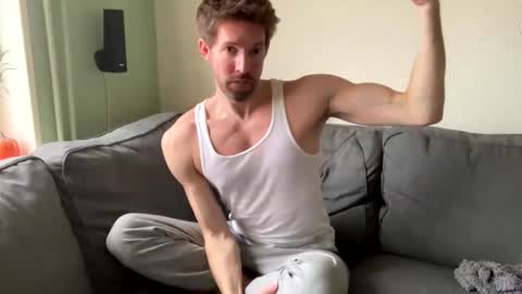 Snapshot of jasonberg29 chatting on February 15, 2025, 3:28 pm Jason online show from February 15, 2025, 3:28 pm